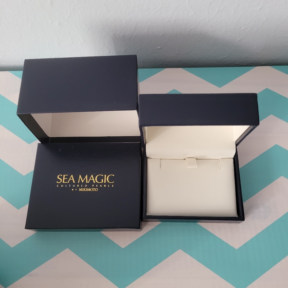 Sea Magic by Mikimoto Blue Box for Earrings